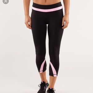 Lululemon inspire crop